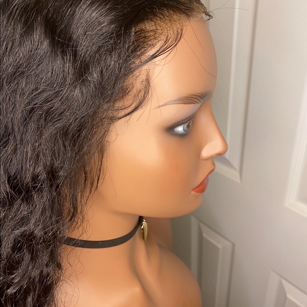SOLD ! Human hair lace front wig. gluessless